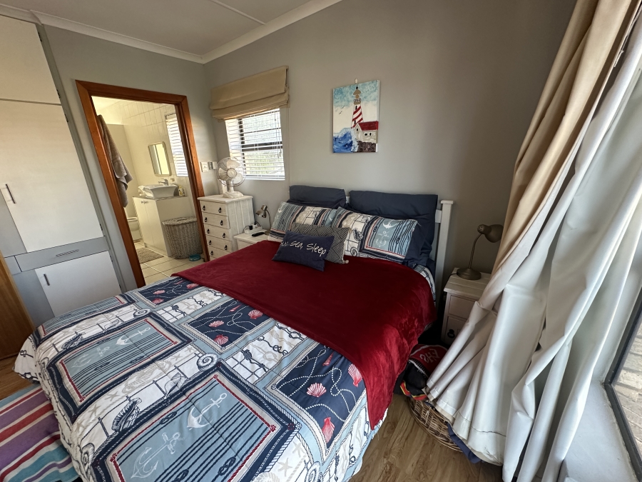 4 Bedroom Property for Sale in Hartenbos Central Western Cape